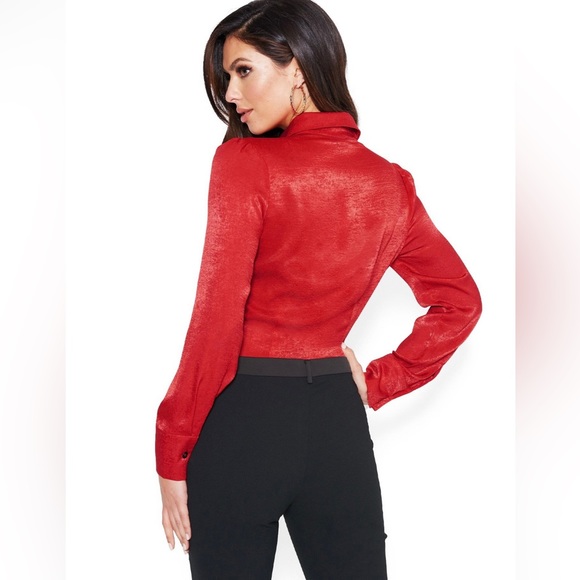 NWT Bebe Women’s Collared Button Up Top, Size Medium. - Picture 3 of 6